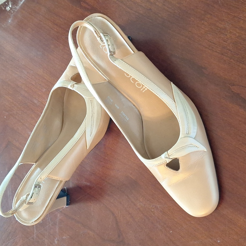 Vintage Laura Scott Heels~Slingback~Leather Upper~6.5